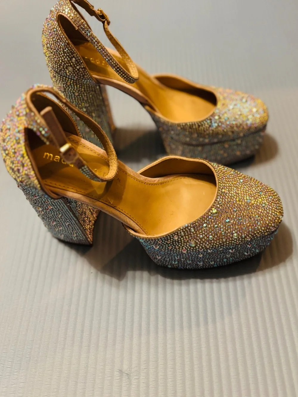 Madden Girl Platform Rhinestones Pump Nude Sz 7M